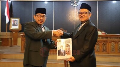 SERTIJAB. Serah terima jabatan Plt Sekda Purworejo, Drs R Achmad Kurniawan Kadir MPA digantikan dr Tolkha Amaruddin Sp THT MKes sebagai Plh Sekda.