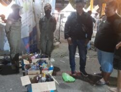 Lakukan Skrining di Pintu Masuk Kendal Open Fair, Satpol PP Temukan Ratusan Miras Dibawa Pengunjung