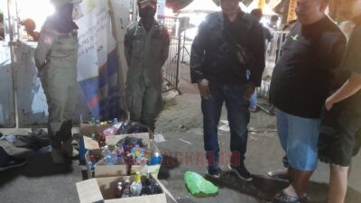Lakukan Skrining di Pintu Masuk Kendal Open Fair, Satpol PP Temukan Ratusan Miras Dibawa Pengunjung
