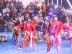 Sempat Hujan, Parade Seni Budaya Tetap Meriahkan Hari Jadi Jawa Tengah.