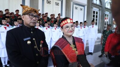 Wali Kota Semarang, Agustina Wilujeng Pramestuti bersama Wakil Wali Kota Semarang, Iswar Aminuddin. (dok Pemkot Semarang)