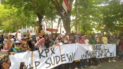 Ribuan Warga Pati Kirim Surat ke KPK, Desak Bupati Sudewo Diproses Hukum