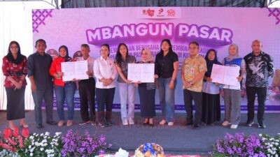 Wali Kota Semarang, Agustina Wilujeng Pramestuti saat menghadiri kunjungan dan dialog bersama para pedagang di Pasar Jatingaleh. (dok Pemkot Semarang)