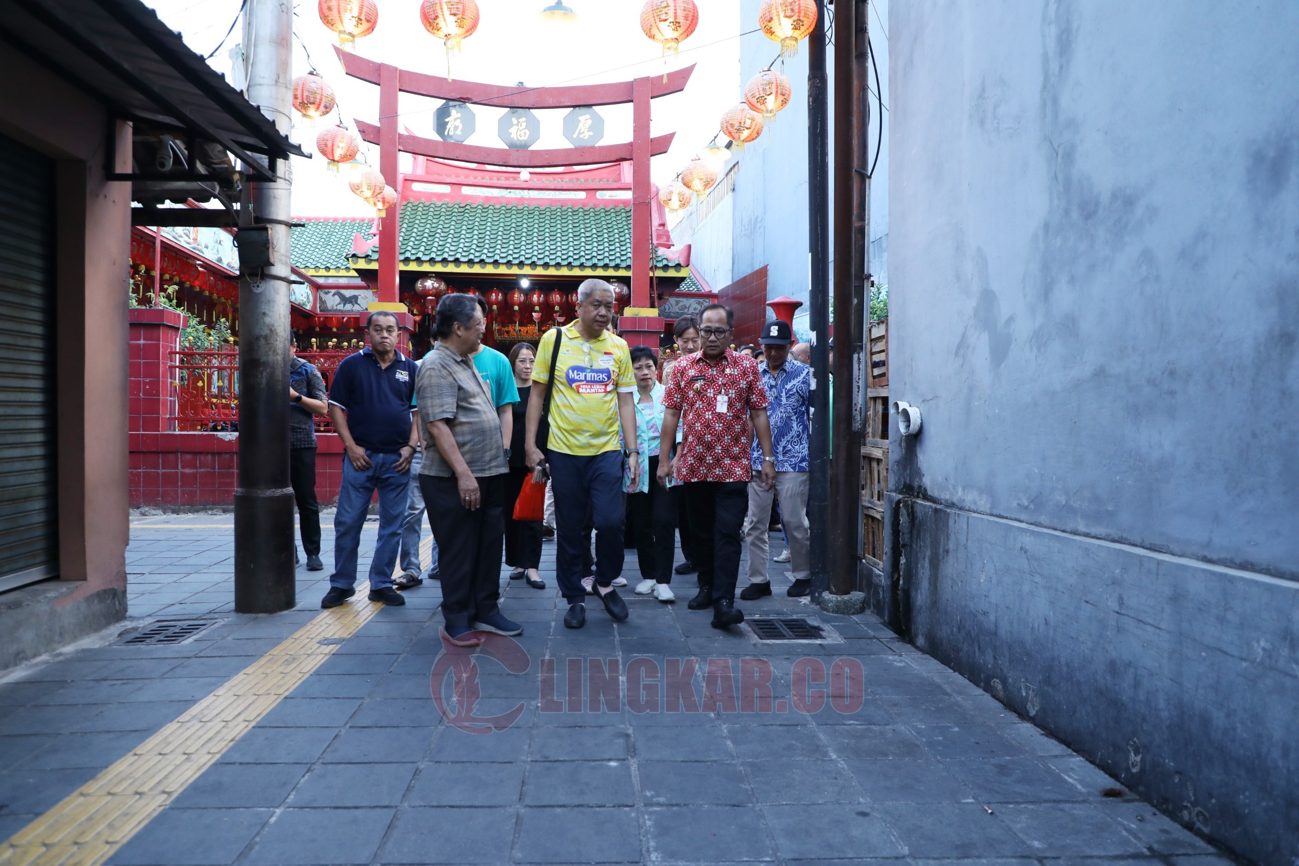 Wakil Wali Kota Semarang, Iswar Aminuddin saat meninjau Pasar Semawis. (dok Pemkot Semarang)
