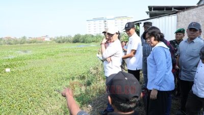 Meninjauan lapangan ke salah satu lahan milik Pemkot yang diproyeksikan sebagai alternatif lokasi Tempat Pembuangan Sementara (TPS). (dok Pemkot Semarang)