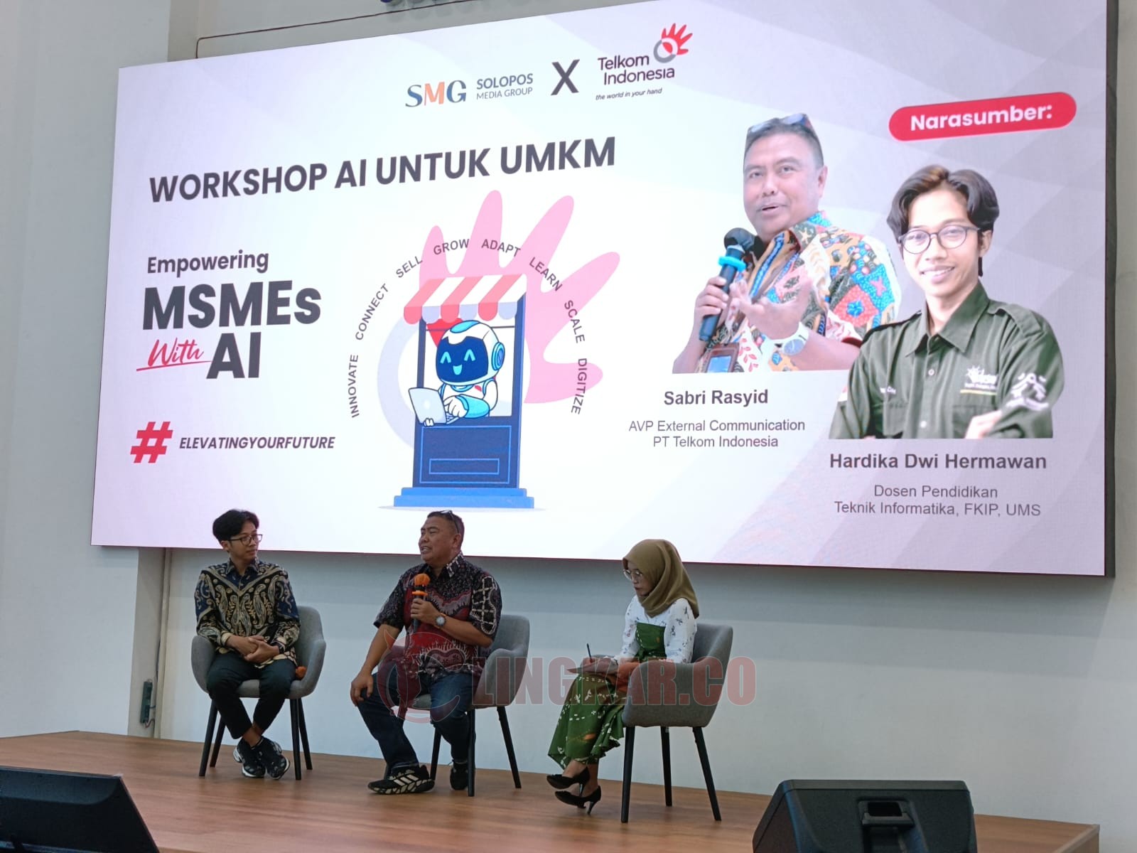 PT Telkom Indonesia menggelar pelatihan bertajuk Empowering MSMEs With AI di Radya Litera Hall. (dok PT Telkom Indonesia)