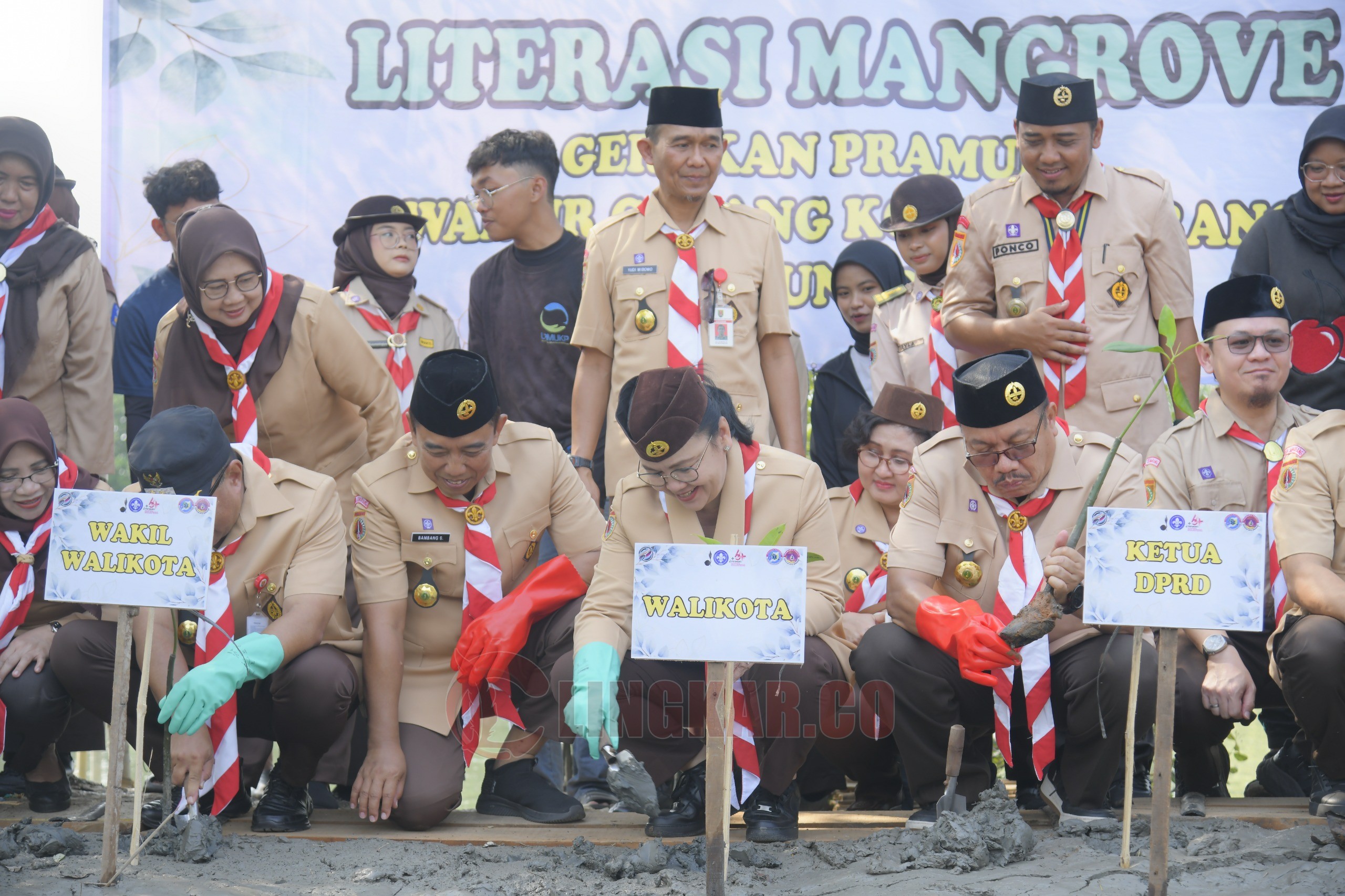 Wali Kota Semarang, Agustina Wilujeng Pramestuti menghadiri peringatan Hari Pramuka ke-64 di Tugurejo. (dok Pemkot Semarang)