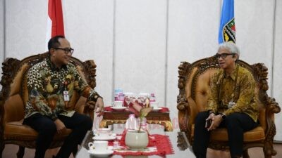 Wakil Wali Kota Semarang, Iswar Aminuddin terima kunjungan kerja Spesifik Komisi II DPR RI. (dok Pemkot Semarang)