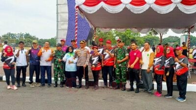 Foto bersama. Pimpinan DPRD Kabupaten Purworejo, Rokhman (tiga dari kiri) berfoto bersama usai mengikuti upacara peringatan HAORNAS.