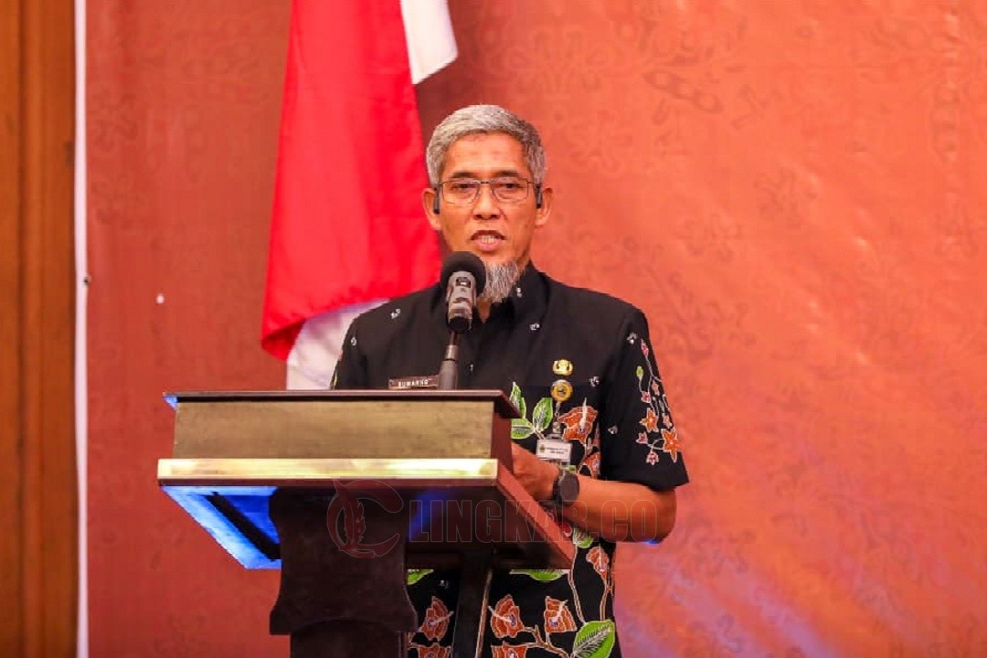 Sekda Jateng Sumarno saat menghadiri Musyawarah Wilayah Asosiasi Institusi Pendidikan Kedokteran Indonesia (AIPKI) Regional Wilayah IV di Hotel Santika Premiere Semarang, Jumat (19/9/2025). Foto: dokumentasi