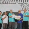 Dukung Wisata Konservasi di Semarang Zoo, Dua Kelinci Beri Donasi Pakan Satwa