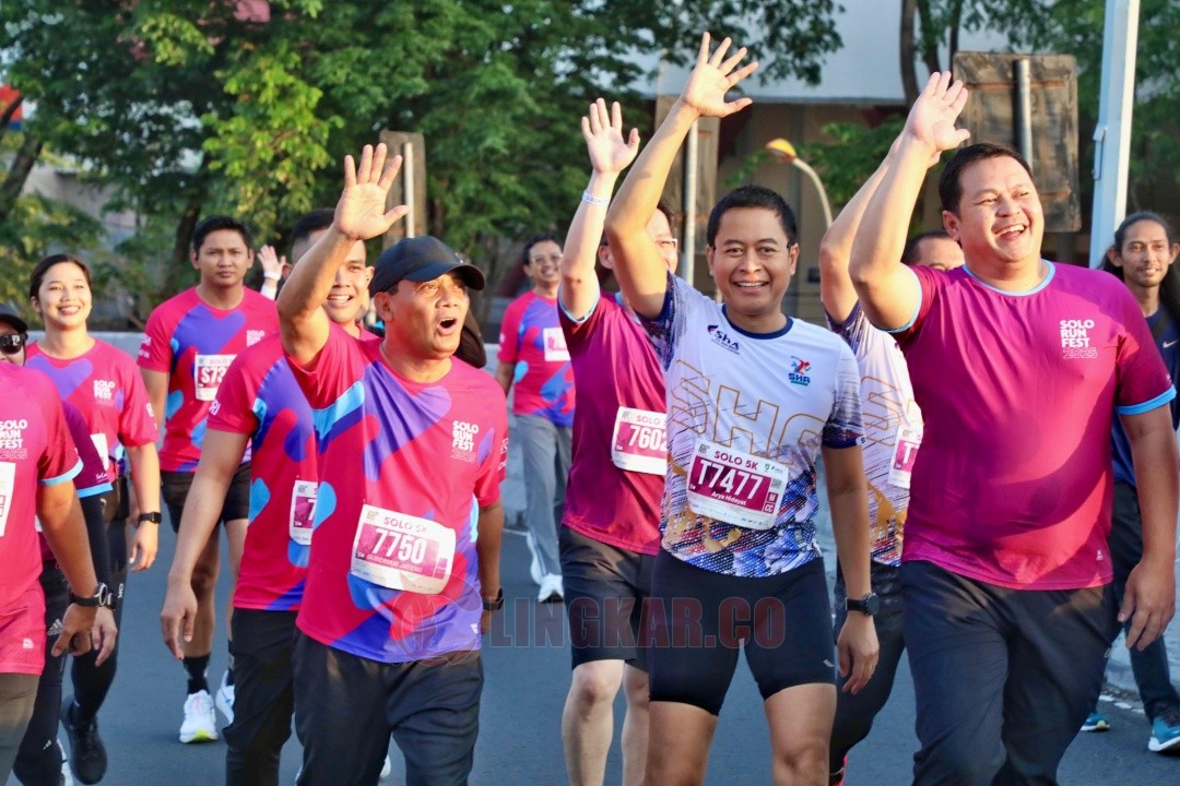 Gubernur Jateng Ahmad Luthfi saat mengikuti Solo Run Fest 2025. Foto: dokumentasi/istimewa