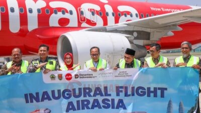 Penerbangan internasional pertama di bandara internasional Ahmad Yani Semarang dengan Maskapai Airasia. Foto: dokumentasi