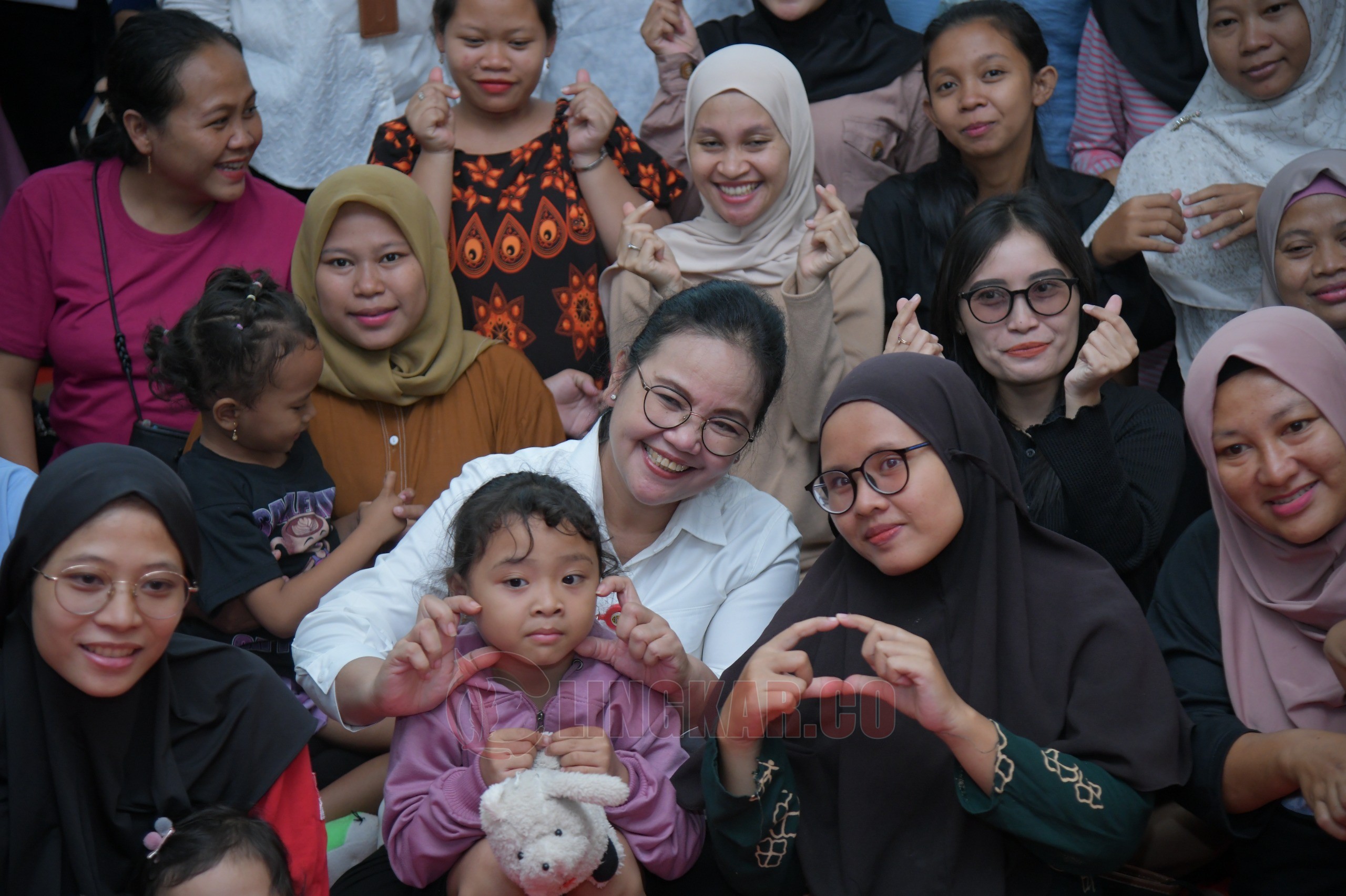 Wali Kota Semarang, Agustina Wilujeng Pramestuti menghadiri peluncuran program Keluarga Cemara. (dok Pemkot Semarang)