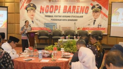 Wali Kota Semarang, Agustina Wilujeng Prameatuti saat menghadiri acara Ngopi Bareng (Ngobrol Penting Bersama Stakeholder Pendidikan) bertema “Pendidikan Inklusif” di Quest Hotel Simpang Lima. (dok Pemkot Semarang)