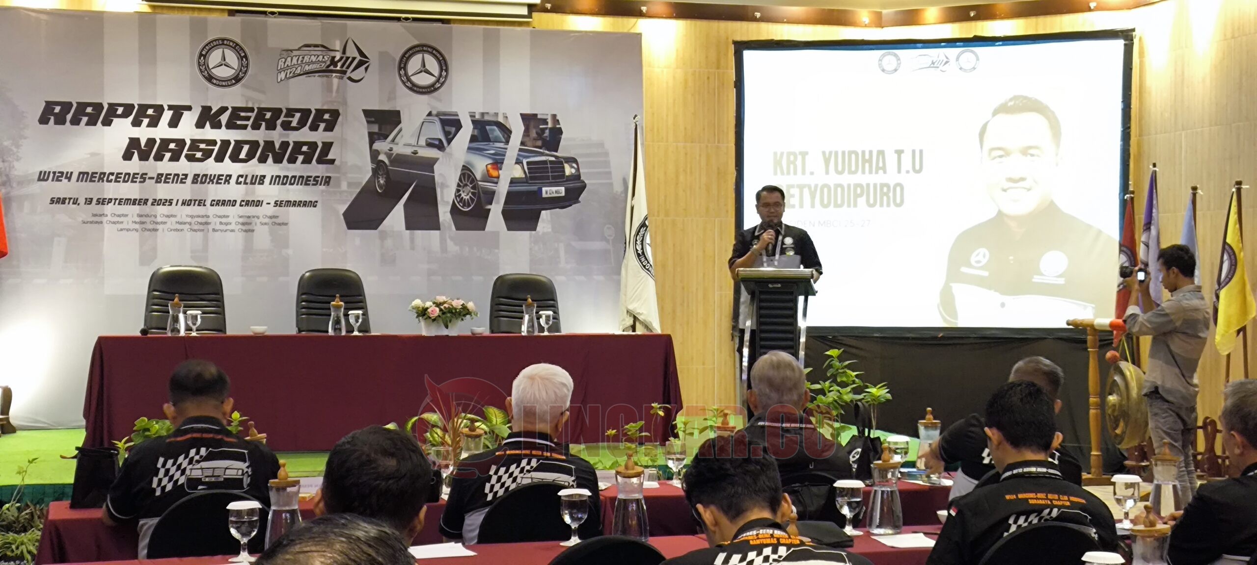 Suasana Rakernas ke-12 W124 Mercedes-Benz Boxer Club Indonesia di Hotel Grand Candi Semarang. (dok Alan Henry)