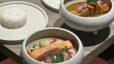 Hidangan spesial Salmon Mangut dan Lodeh dari Rooms Inc Semarang. (dok Rooms Inc Semarang)