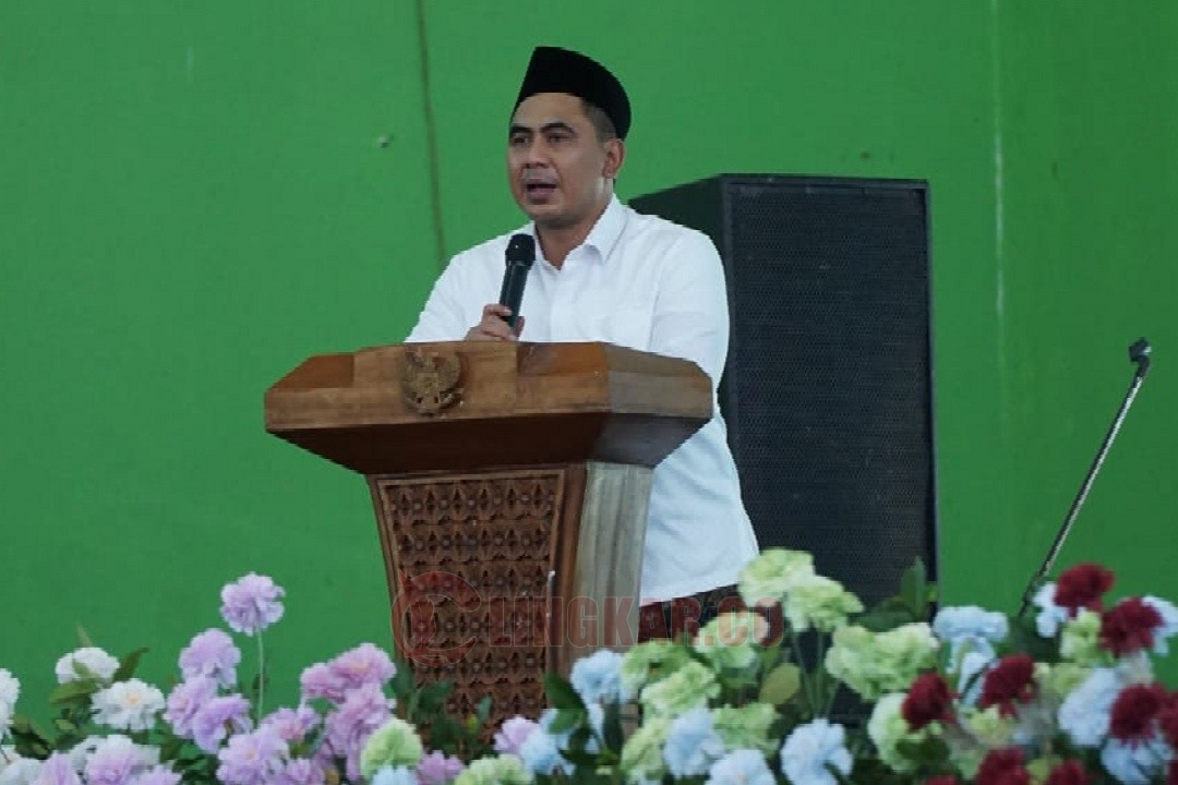 Wakil Gubernur Jateng Taj Yasin Maimoen saat membuka secara resmi Pekan Madaris Rabithah Ma’ahid Islamiyah (RMI) PWNU Jawa Tengah di Pondok Pesantren Walisongo Pecangaan, Jepara, Sabtu (11/10/2025). Foto: dokumentasi
