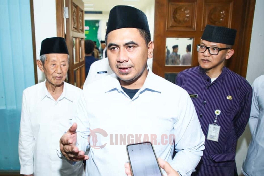 Wakil Gubernur Jawa Tengah Taj Yasin Maimoen saat ditemui wartawan seusai membuka Halaqah Ulama, Penguatan UKM Halal Binaan Baznas dan Deklarasi Hari Halal Nasional di Kompleks Masjid Agung Jawa Tengah (MAJT), Semarang, Kamis, ,(16/10/2025). Foto: dokter/istimewa