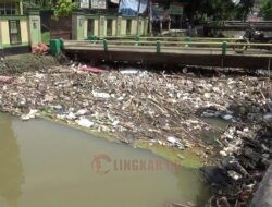 Sampah di Sungai Kendal Tak Ada Habisnya, Kesadaran Masyarakat Masih Rendah
