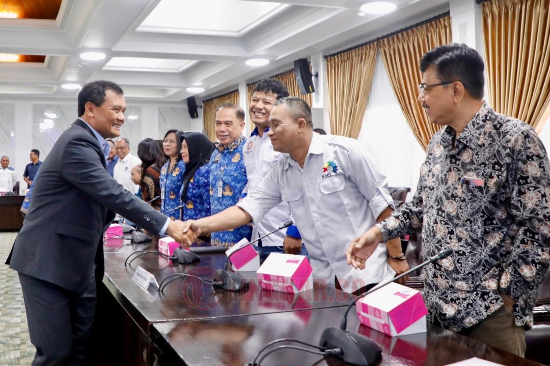 Tunggu Regulasi Upah Minimum, Ahmad Luthfi Serap Aspirasi dari Buruh dan Pengusaha