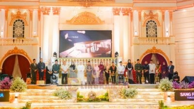 Panggung Gembira yang digelar Pondok Pesantren Darul Amanah di Lapangan Ngadiwarno, Kecamatan Sukorejo, Kabupaten Kendal, Rabu (29/10/2025) malam. Foto: dokumentasi