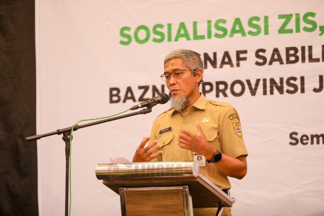Sekda Jateng Sumarno dalam Sosialisasi ZIS, Pembekalan dan Tasaruf Ashnaf Sabilillah Baznas Provinsi Jawa Tengah Periode II Tahun 2025 di Grasia Convention Semarang, Senin (6/10/2025). Foto: dokumentasi