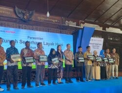 PT Djarum dan Polytron Berikan Kado HUT Kudus, 130 Warga Terima Bantuan RSLH