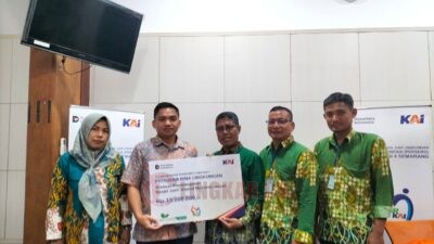 KAI Daop 4 Semarang serahkan bantuan TJSL mencakup bidang pendidikan, sosial, dan keagamaan. (Daop 4 Semarang)