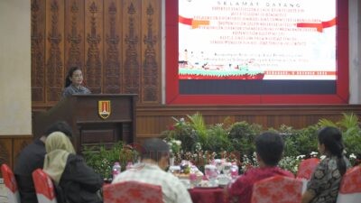 Wali Kota Semarang, Agustina Wilujeng Pramestuti saat pamaparan Pembangunan PSEL ke Kementerian Lingkungan Hidup di Ruang Lokakrida Gedung Balai Kota Semarang. (dok Pemkot Semarang)