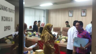 Rapat tertutup Komisi B DPRD Semarang bersama jajaran PDAM Tirta Moedal. (dok Istimewa)