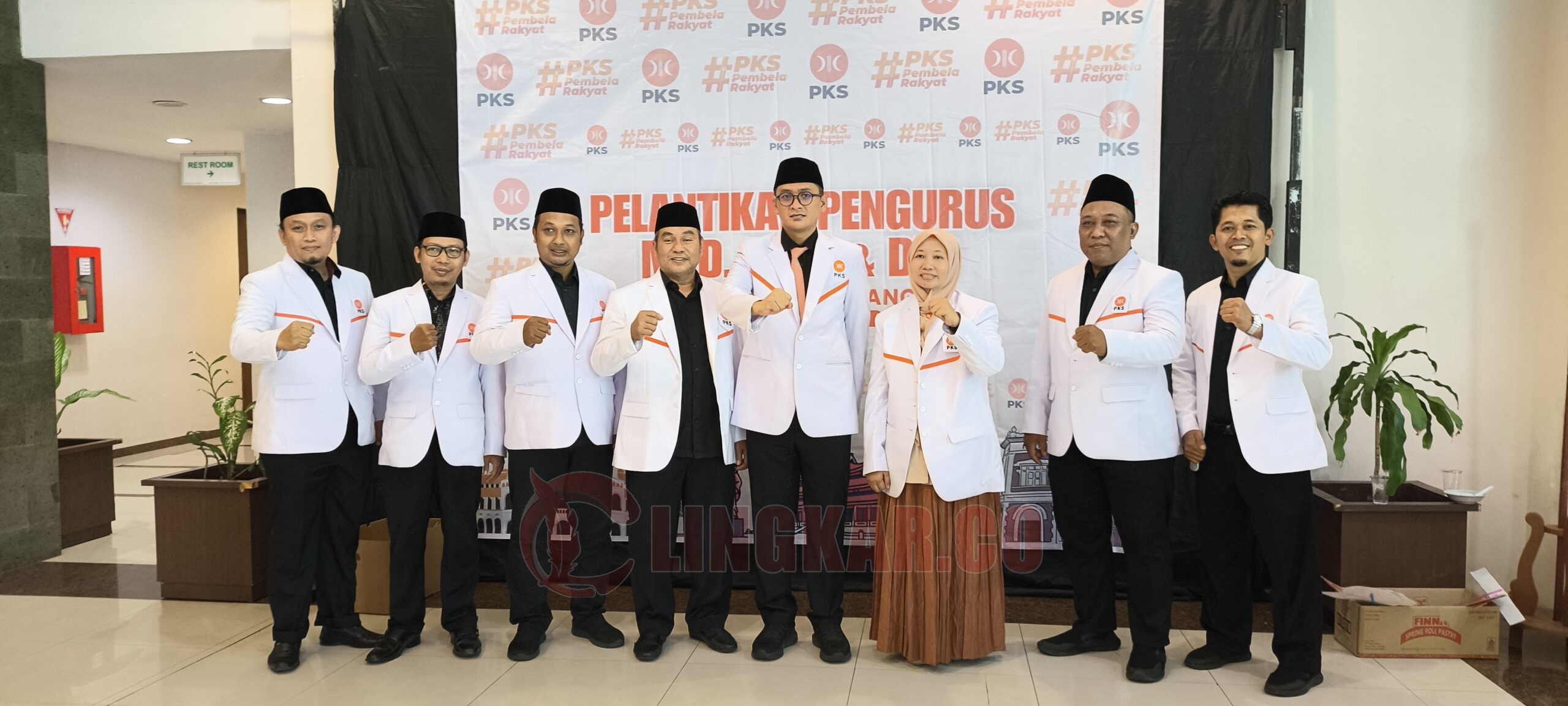 Pengurus PKS Kota Semarang usai di lantik. (dok Alan Henry)