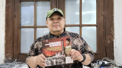 Hendi Jo, penulis buku Polisi Istimewa (Special Police Force) In The Midst of The Revolution”. (dok Alan Henry)