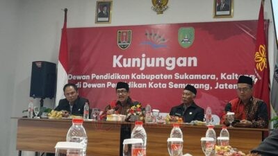 Silaturahmi Dewan Pendidikan Kabupaten Sukamara Kalteng dengan Dewan Pendidikan Kota Semarang di kampus Graha Wisata Hotel School Semarang, Sabtu (1/11/1/2025). Foto: dokumentasi