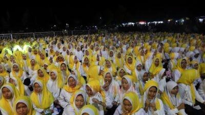 Ribuan Orang Padati Lapangan, Golkar Jateng Bersholawat Sukses Digelar di Purworejo