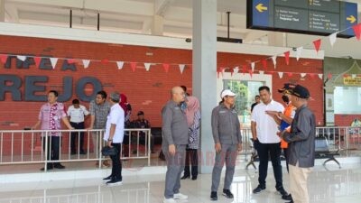 TINJAU. Komisi II DPRD Kabupaten Purworejo meninjau sejumlah fasilitas layanan transportasi publik di beberapa lokasi di Purworejo.
