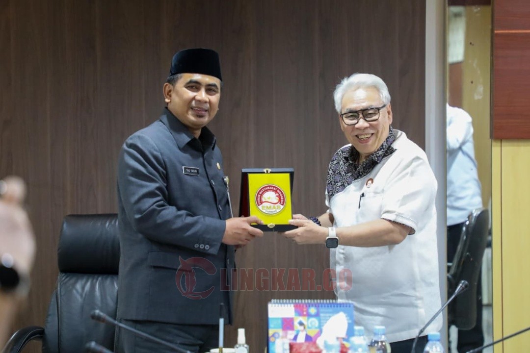 Wakil Gubernur Jawa Tengah, Taj Yasin Maimoen saat menerima audiensi perwakilan direksi perusahaan asal Tiongkok, Wanxinda Group, di ruang kerjanya, Senin (24/11/2025). Foto: dokumentasi