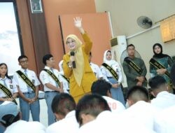 Perangi Bullying dan Kekerasan di Sekolah, Ning Nawal Ajak Siswa Jadi Pejuang HAM