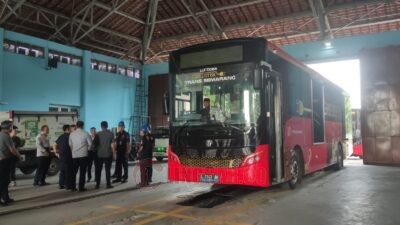 Dishub Semarang luncurkan Bus Listrik Trans Semarang. (dok Pemkot Semarang)