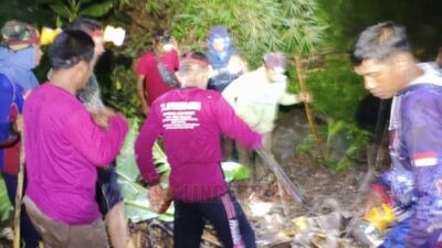 Evakuasi korban terahir tragedi hanyutnya Mahasiswa UIN Walisongo. (dok Basarnas Semarang)