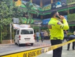 Mobil MBG di Jakarta Utara Hantam Gerbang Sekolah Tabrak Siswa SD