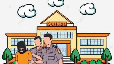 Ilustrasi polisi mengamankan pelaku pencurian di sekolah. Foto: Lingkar.co