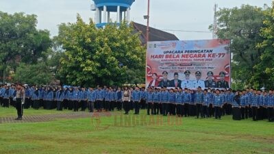 Upacara peringatan Hari Bela Negara ke-77 di Alun-alun Kendal, Jumat (19/12/2025). Foto: istimewa