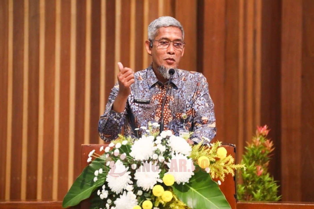 Sekda Jateng Sumarno saat menghadiri kegiatan sharing session di UKSW Salatiga, Selasa (2/12/2025).