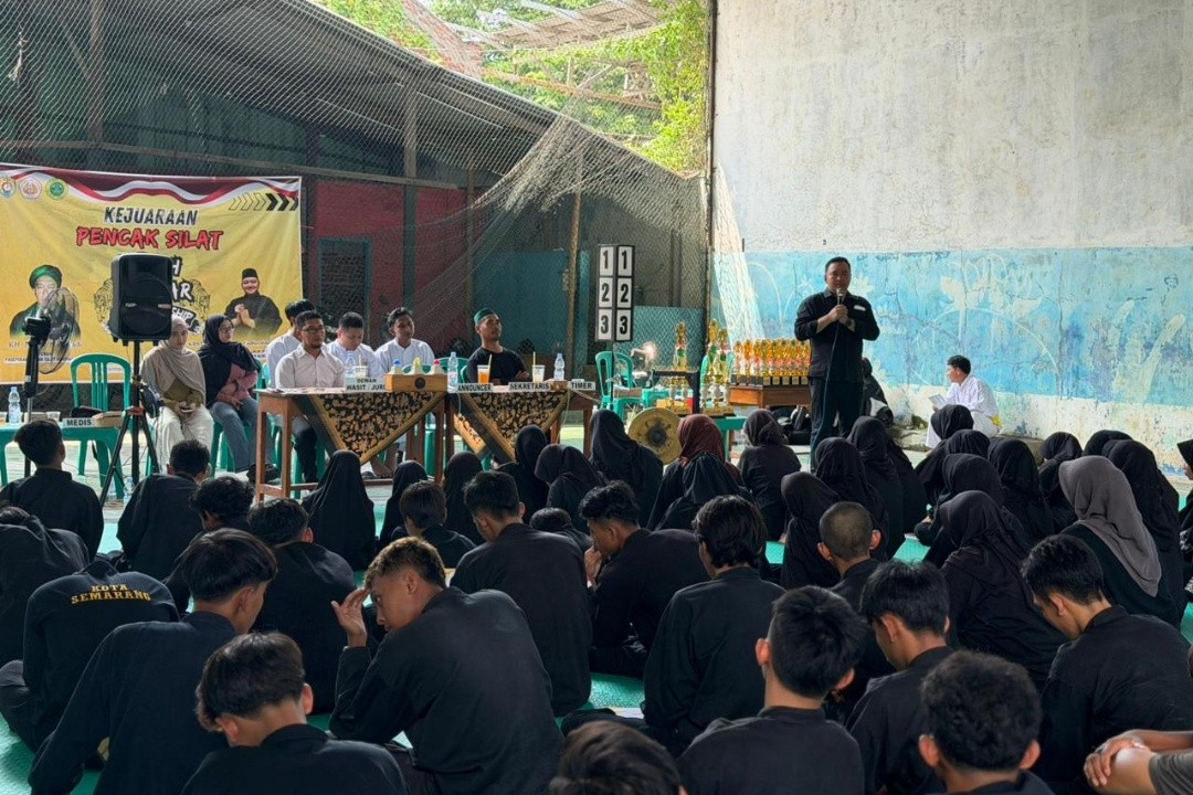 Abah Istihar Championship di Padepokan Pusat Harimau Putih, Chealsea Stadium, Kaliwungu, Kamis (25/12/2025). Foto: Yoedhi/Lingkar.co