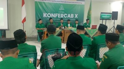 Ketua Panitia OC Konfercab X GP Ansor Kota Semarang, Zamah Syari saat Kick off dan Launching Logo Konfercab X di gedung PCNU Kota Semarang, Kamis (4/12/2025) malam. Rifqi/Lingkar.co