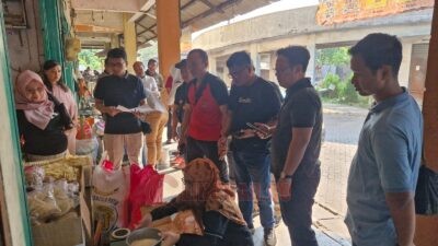 Pemkot Semarang lakukan pengawasan pangan di Pasar Tradisional Kota Semarang. (dok Istimewa)