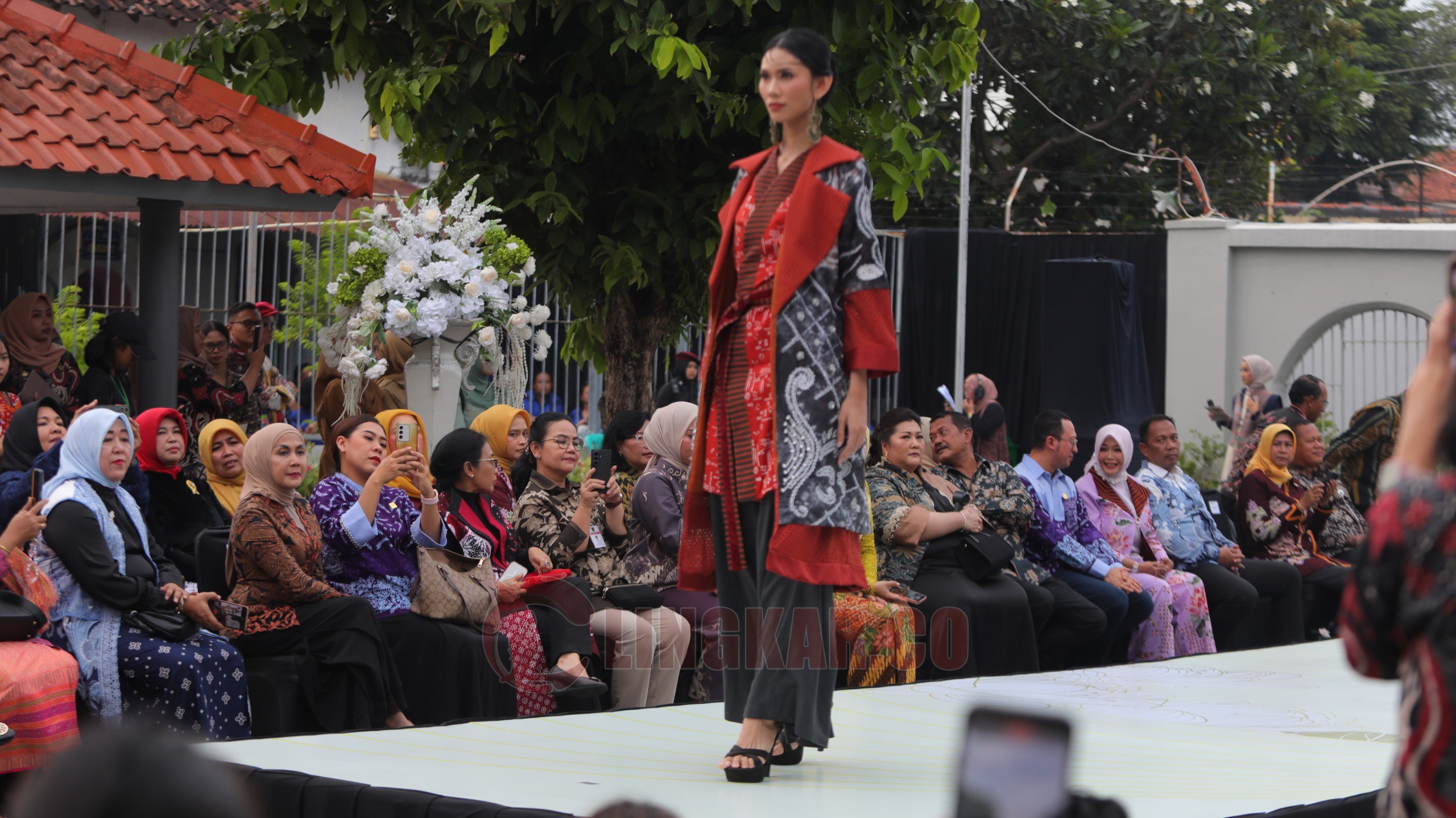 Fashion show batik warga binaan di Lapas Perempuan. (dok Pemkot Semarang)