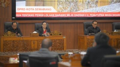 Wali Kota Semarang, Agustina Wilujeng Pramestuti saat menghadiri rapat paripurna. (dok Pemkot Semarang)