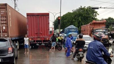 Lokasi kecelakaan kendaraan di Simpang KIW belum lama ini. (dok Istimewa)